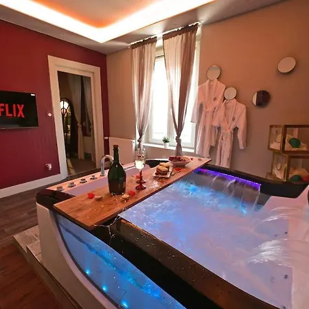Appartement Escaperoom Jacuzzi Spa Hautdegamme Centreville Mulhouse